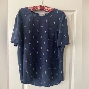 Equipment Femme Navy Blue Anchor print Silk Short Sleeve Blouse - L
